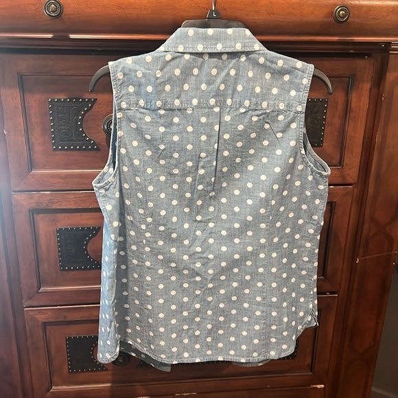 Tommy Hilfiger size medium sleeveless top. NWT - Picture 3 of 4